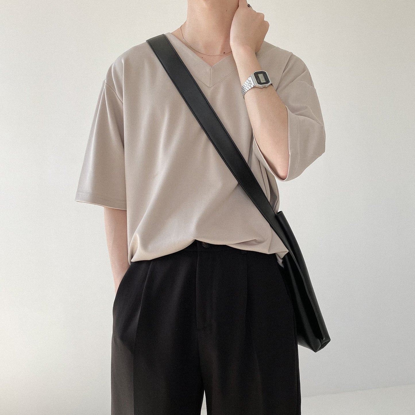 RT No. 5214 HALF SLEEVE V-NECK SHIRT