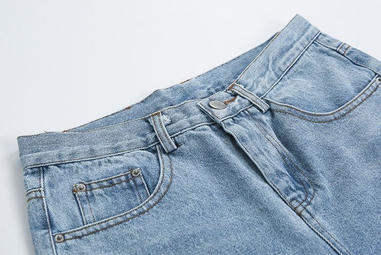 RT No. 4376 RIPPED STRAIGHT DENIM JEANS